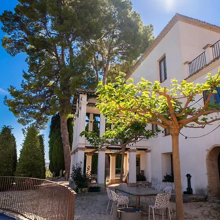 Eco Con Encanto Masia La Mota Hotel 2*