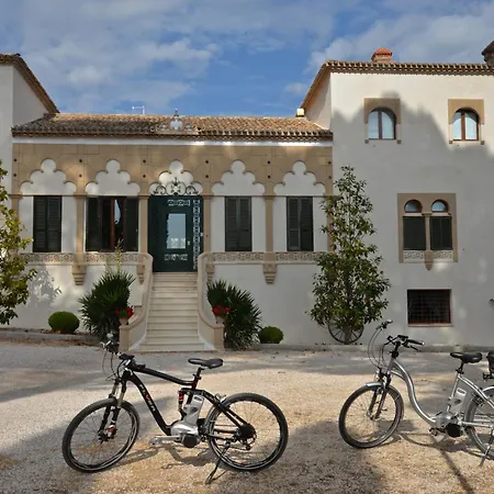 Hotel Eco Con Encanto Masia La Mota 2*